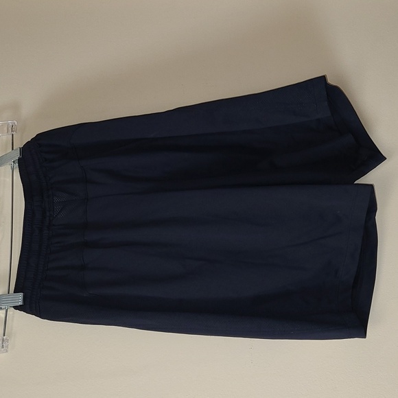 Under Armour Heat Gear Shorts, Men's Small, Black w St. A's graphic - Picture 7 of 9